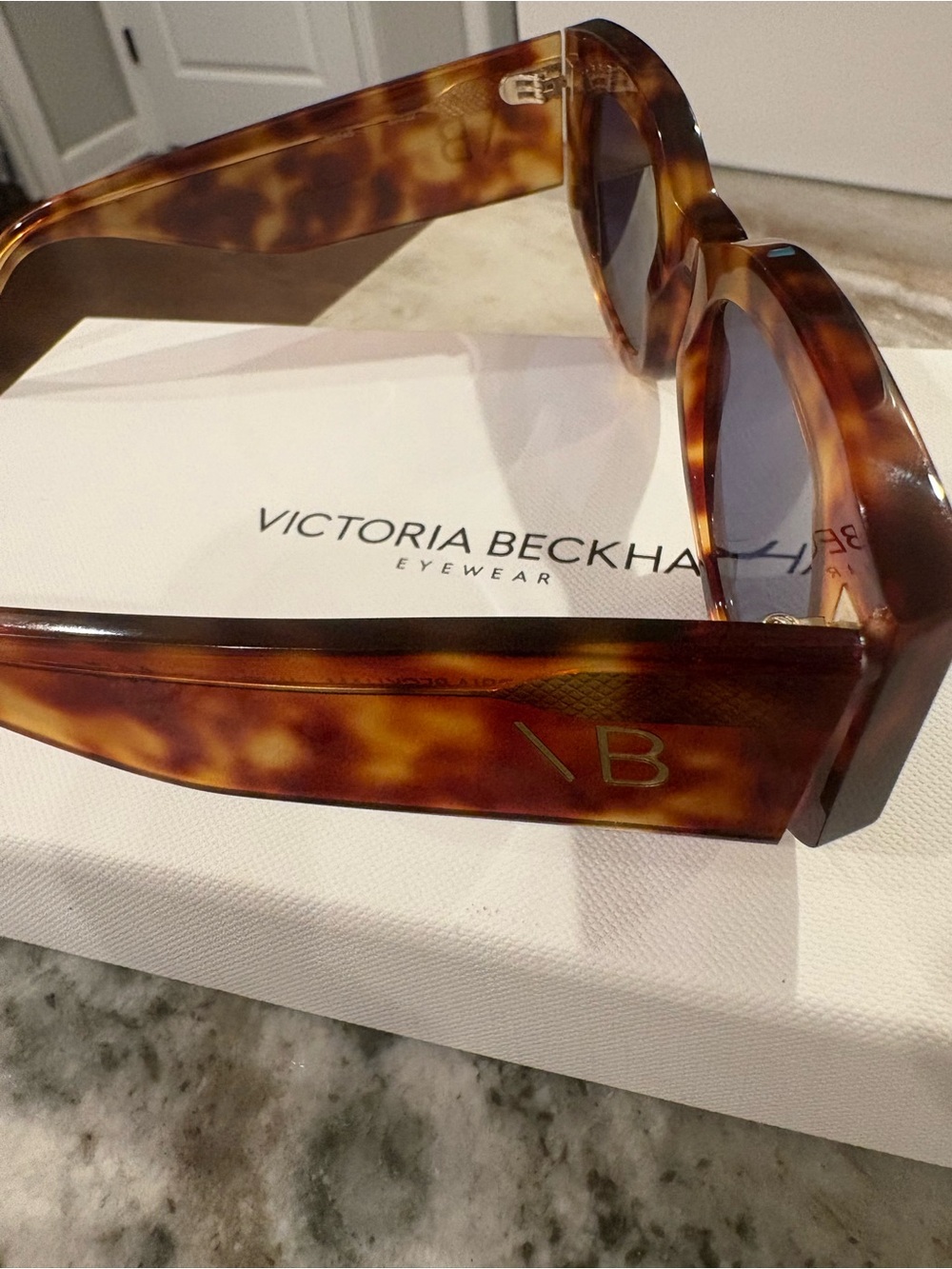 Victoria Beckham Tortoiseshell Square Sunglasses — Striped Blonde Havana - Picture 4 of 8